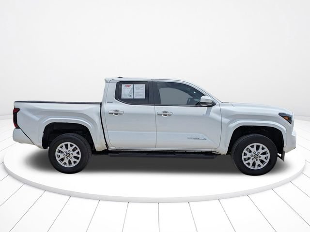 Used 2024 Toyota Tacoma SR5 RWD image 3