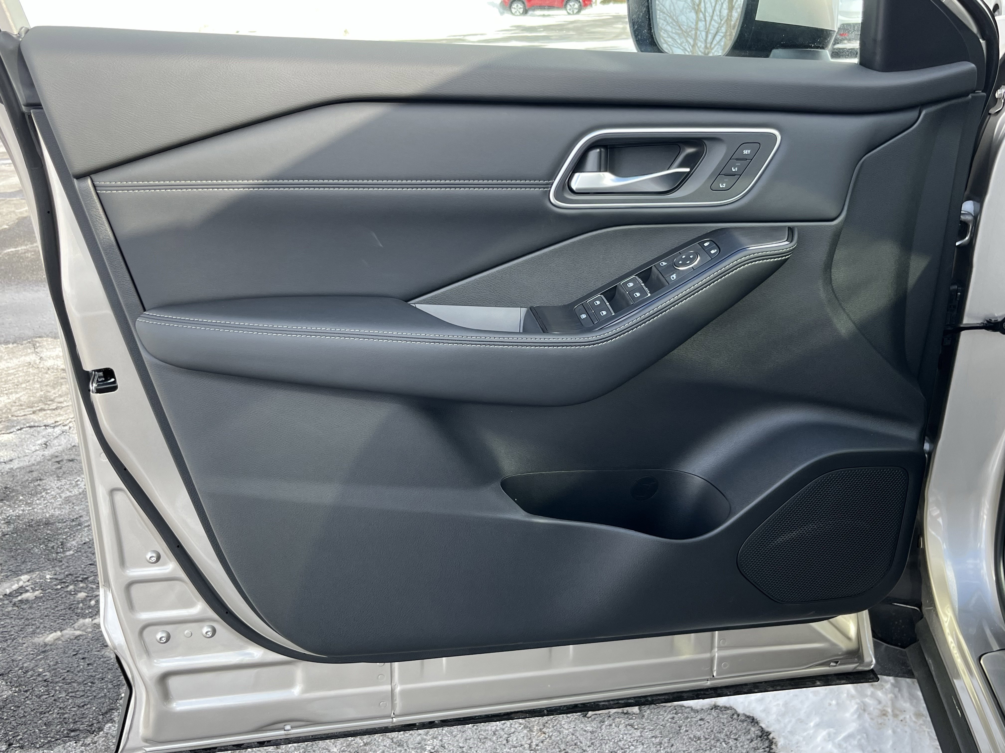 New 2026 Nissan Rogue Platinum w/ Platinum Premium Package image 19