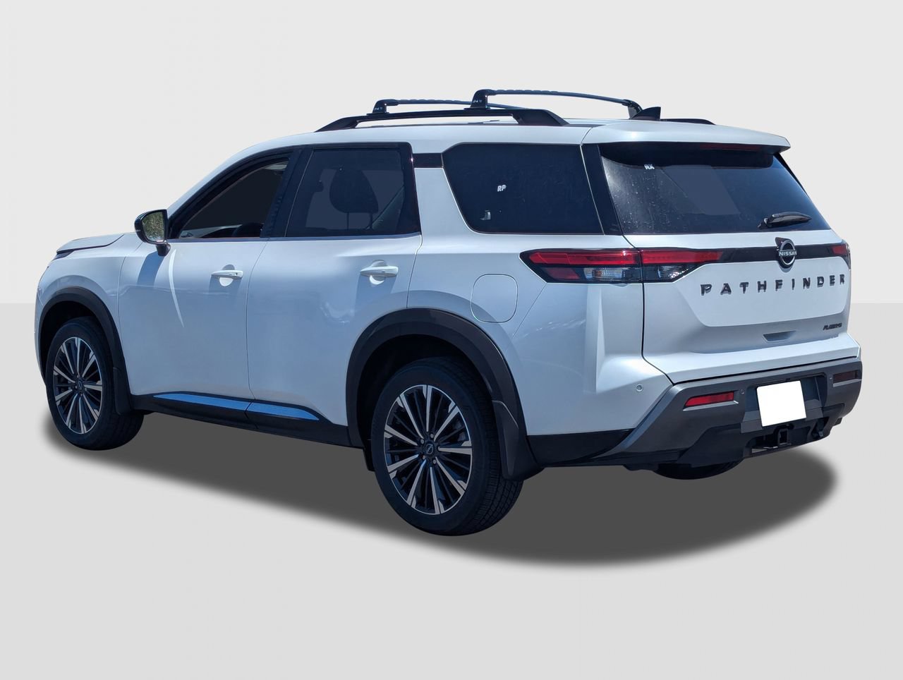 New 2026 Nissan Pathfinder Platinum w/ Cargo Package FWD image 3