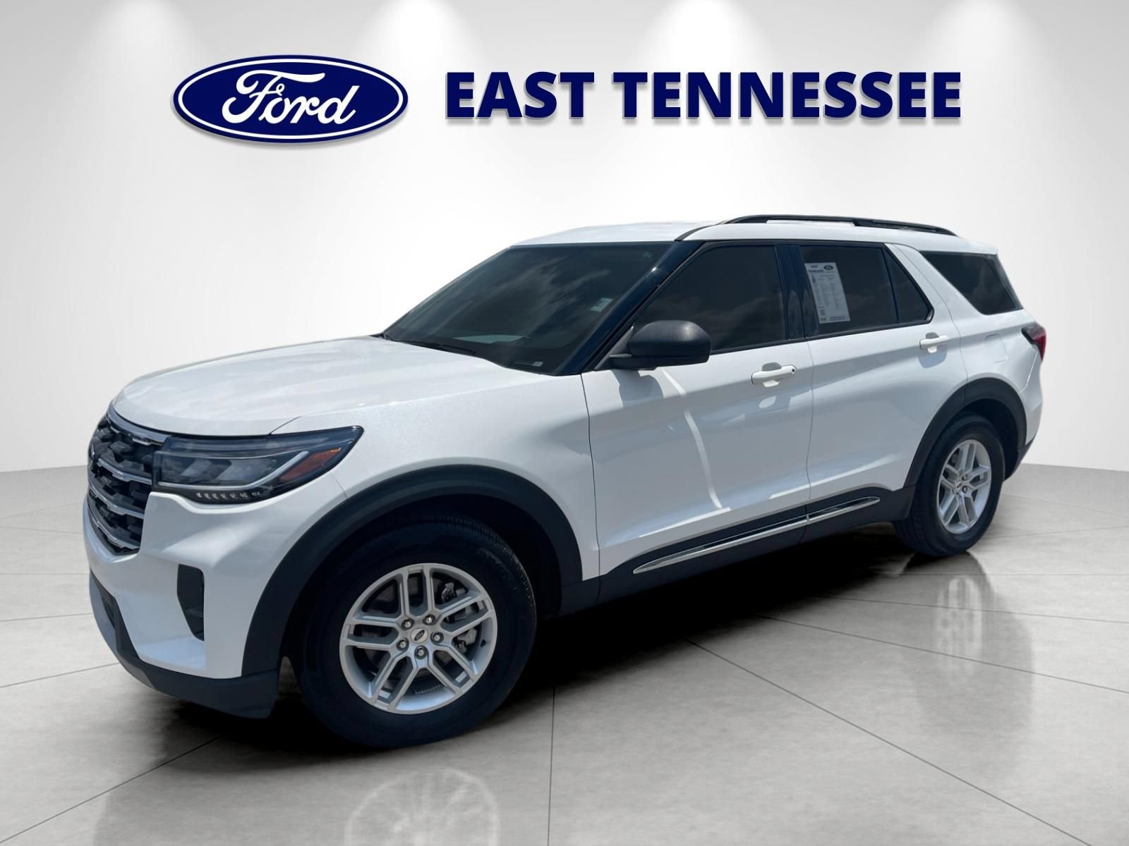 Used 2025 Ford Explorer Active w/ Active Comfort Package RWD image 7