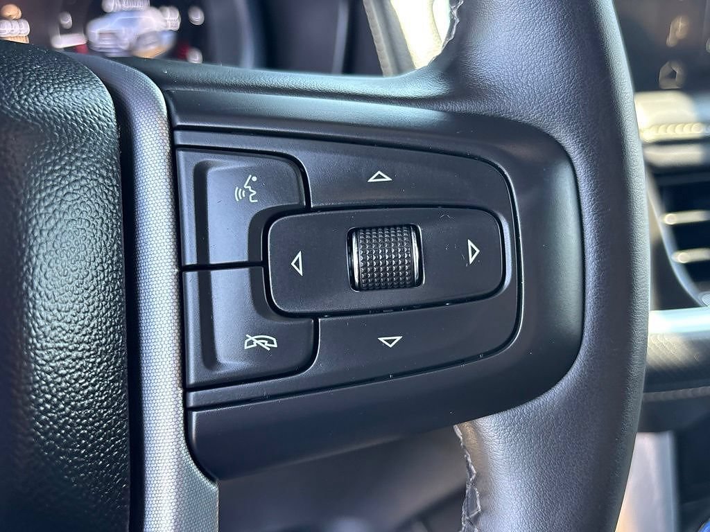 Used 2024 GMC Yukon SLT AWD/4WD image 20