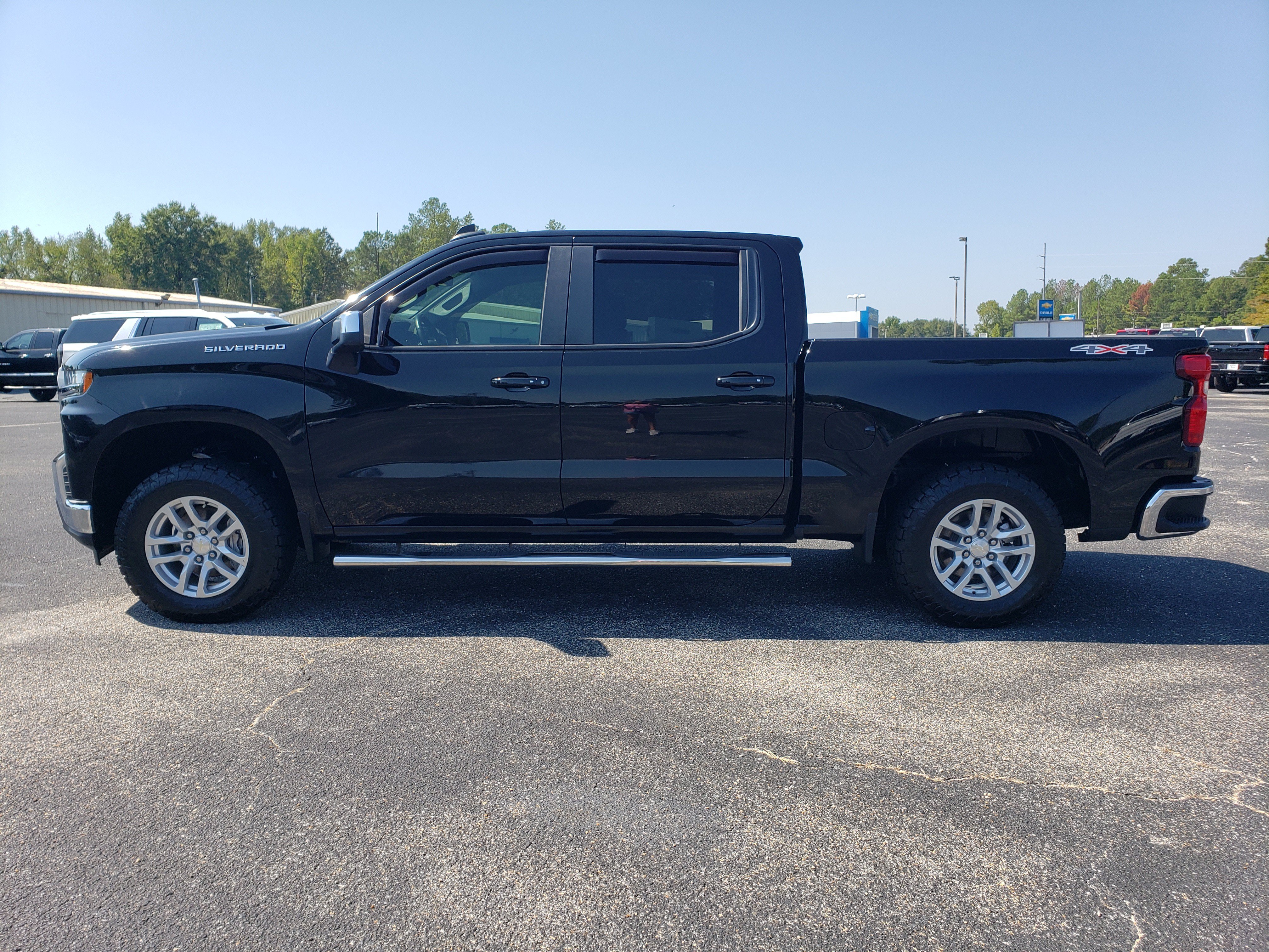 Used 2019 Chevrolet Silverado 1500 LT w/ All-Star Edition AWD/4WD image 6