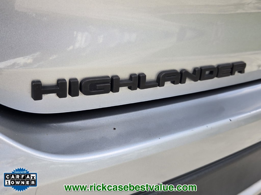 Used 2023 Toyota Highlander XSE FWD image 15