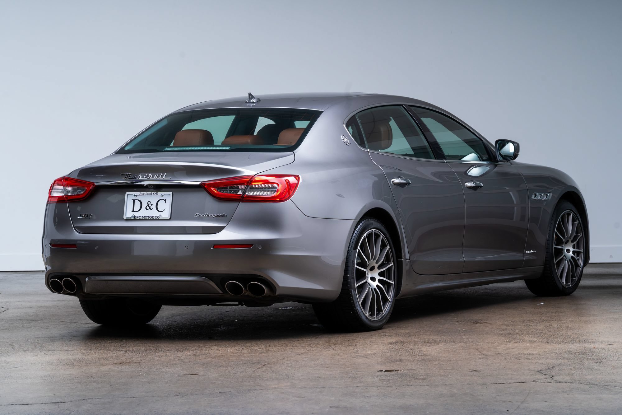 Used 2017 Maserati Quattroporte S GranLusso Q4 AWD/4WD image 6