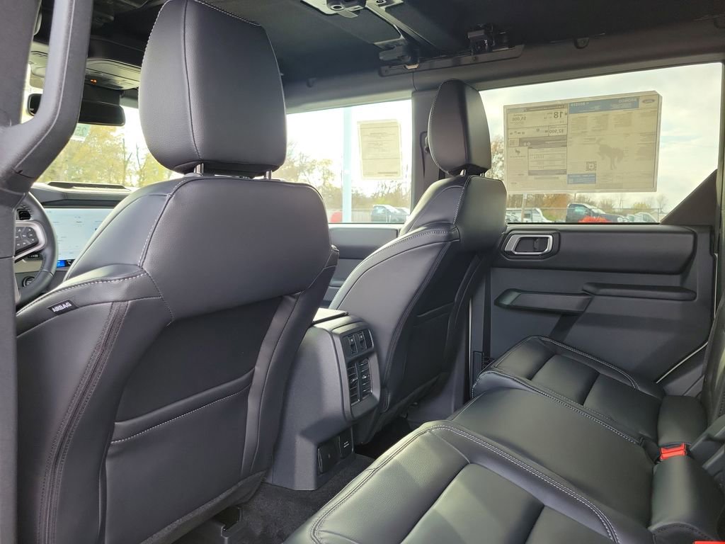 New 2025 Ford Bronco Outer Banks w/ Sasquatch Package image 15