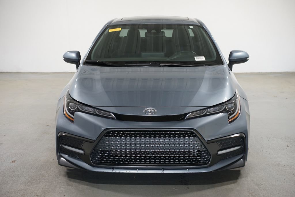 Used 2022 Toyota Corolla SE w/ SE Premium Package image 2