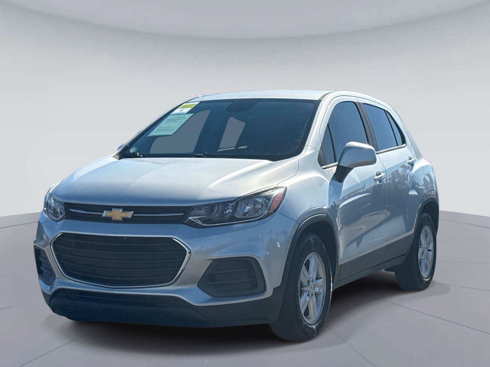 Used 2021 Chevrolet Trax LS w/ Tint and Cruise Package image 7