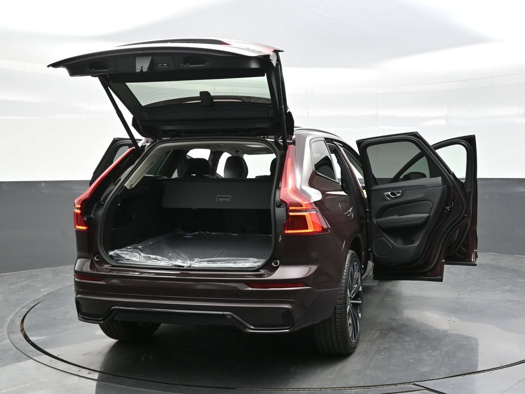 New 2026 Volvo XC60 T8 Ultra w/ Climate Package AWD/4WD image 42