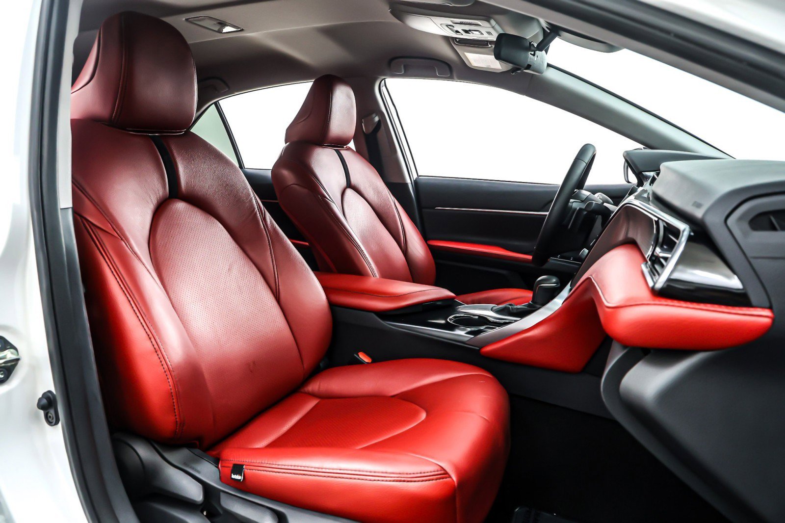 Used 2019 Toyota Camry SE image 8