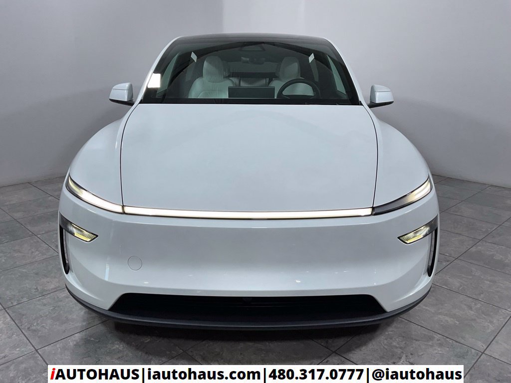 Used 2026 Tesla Model Y AWD image 3