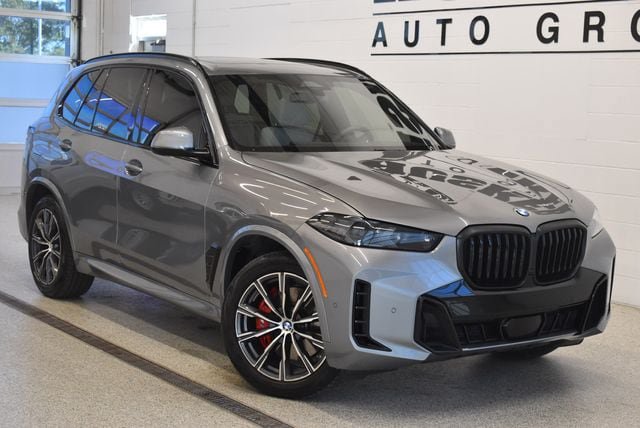Used 2024 BMW X5 xDrive40i w/ M Sport Package
