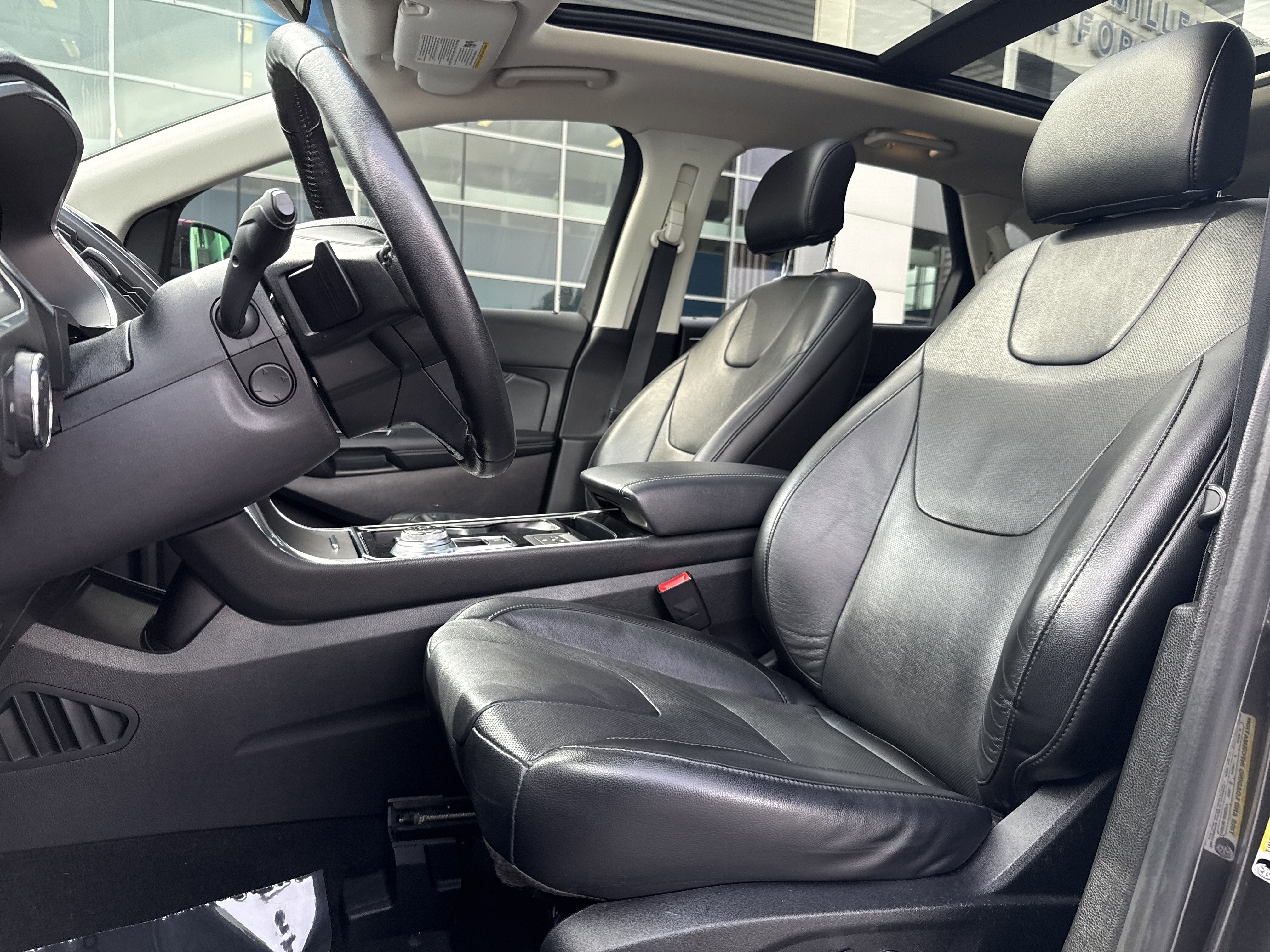 Certified 2019 Ford Edge Titanium w/ Equipment Group 301A image 14