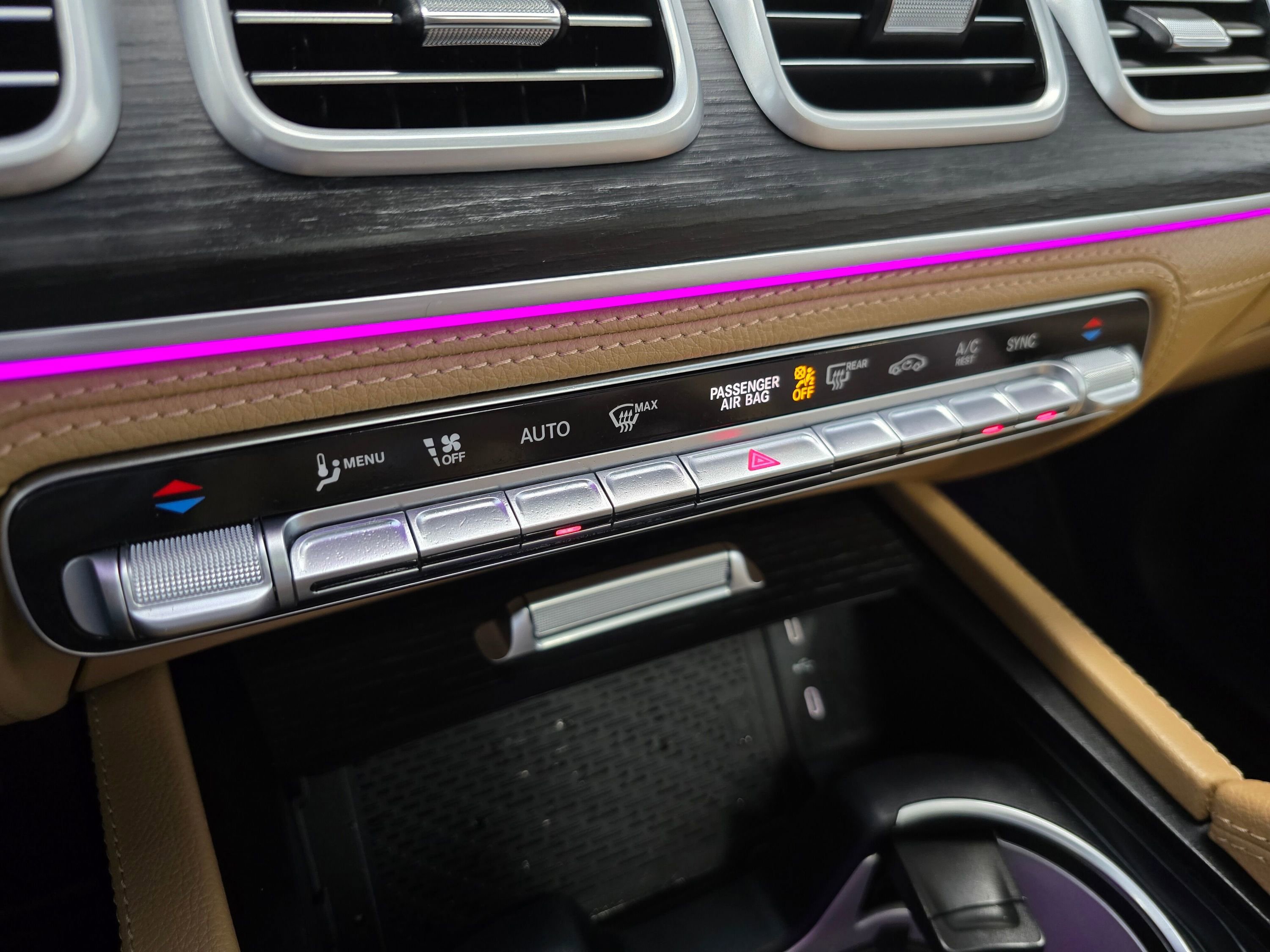 Used 2024 Mercedes-Benz GLE 580 4MATIC image 36