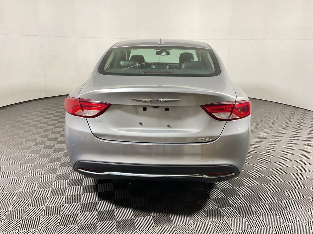 Used 2017 Chrysler 200 Limited Platinum FWD image 14