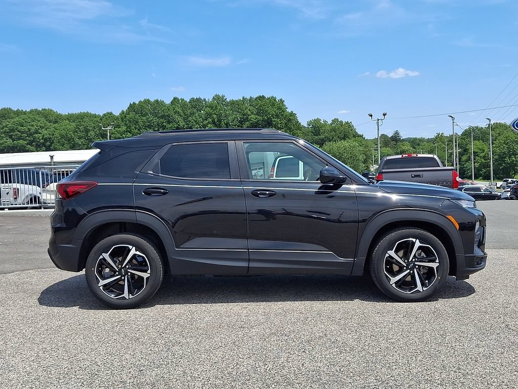 Used 2022 Chevrolet TrailBlazer RS FWD image 7