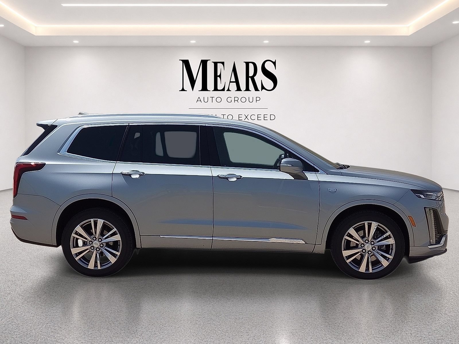Used 2023 Cadillac XT6 Premium Luxury AWD/4WD image 6