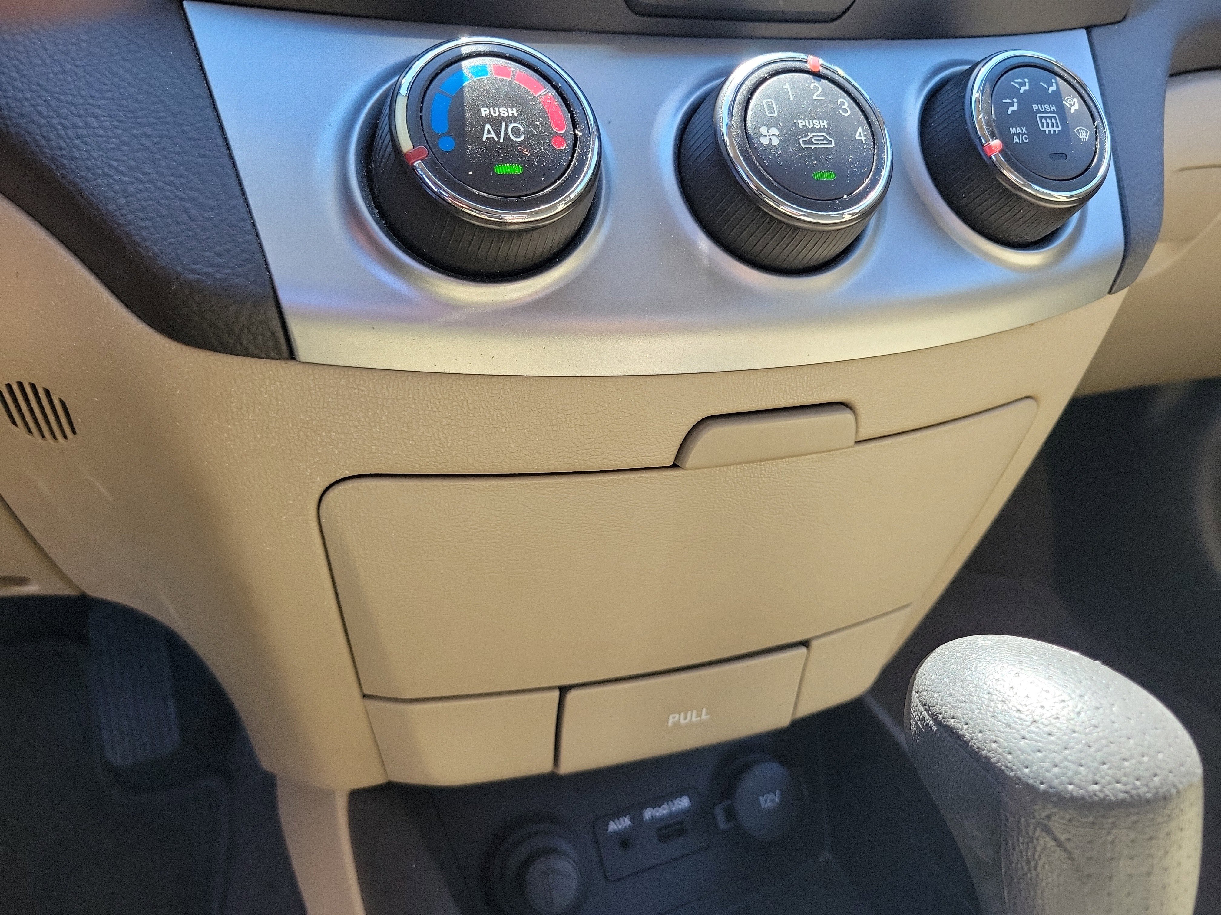Used 2010 Hyundai Elantra GLS FWD image 30