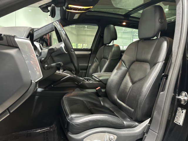 Used 2014 Porsche Cayenne GTS AWD/4WD image 6