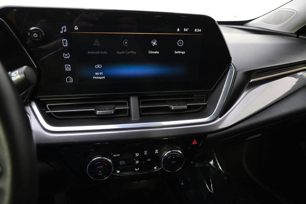Used 2024 Chevrolet Trax ACTIV w/ Sunroof Package FWD image 27