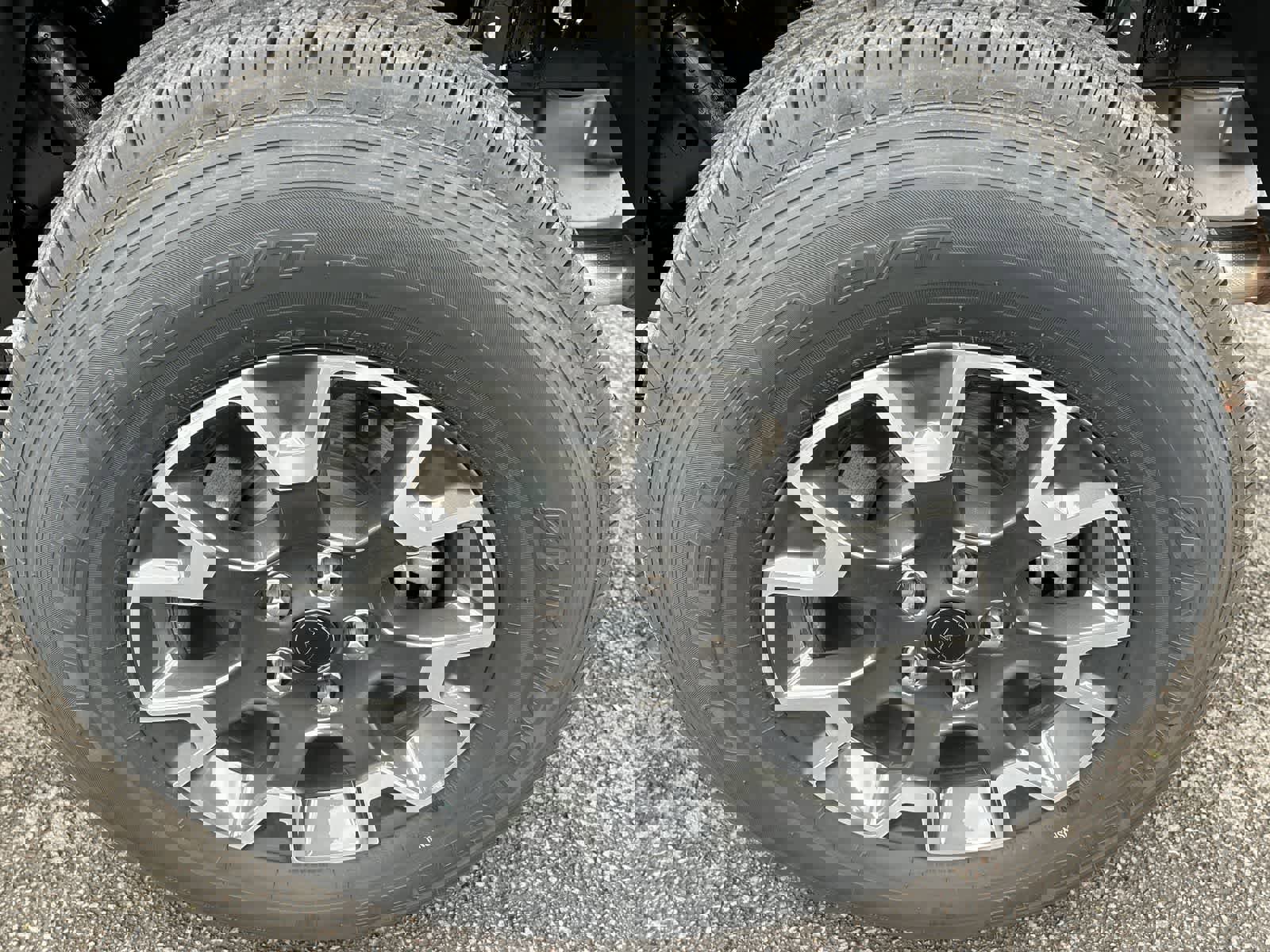 New 2026 Jeep Gladiator Sport image 4