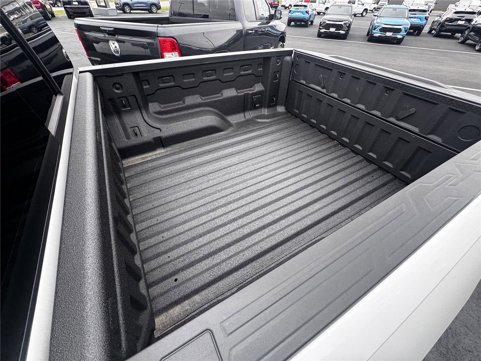 Used 2024 GMC Canyon Elevation w/ Convenience Package image 8