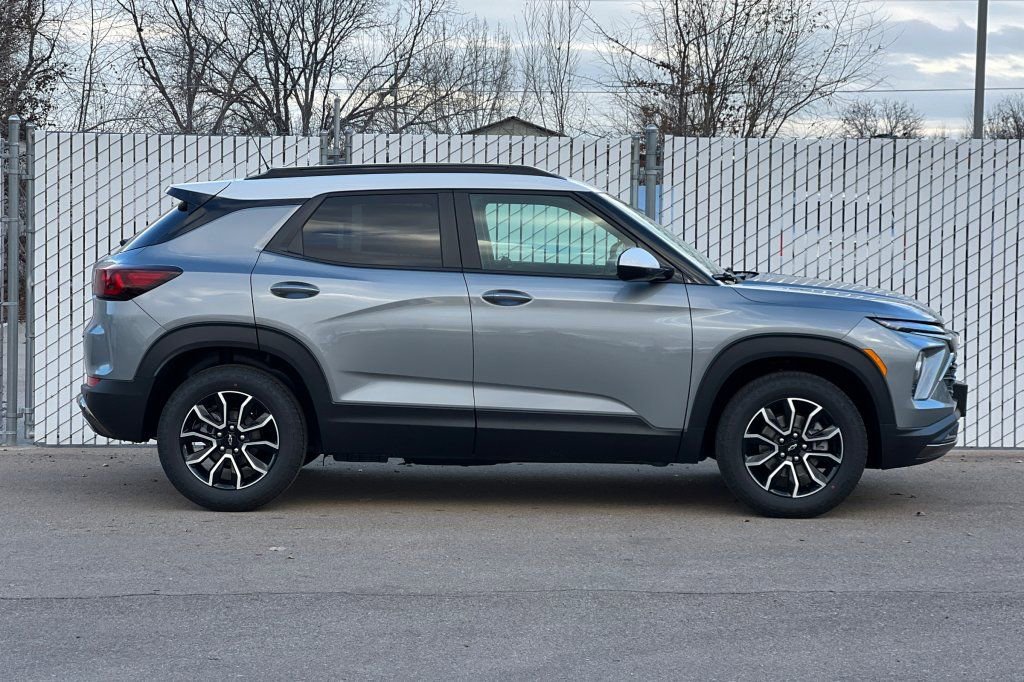 New 2026 Chevrolet TrailBlazer ACTIV w/ Convenience Package FWD image 3