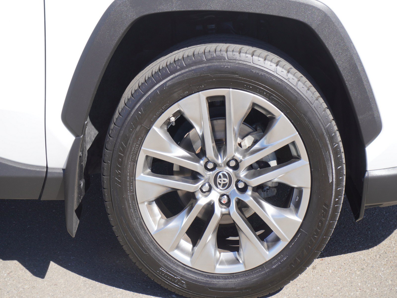 Used 2019 Toyota RAV4 XLE Premium w/ All Weather Liner Package AWD/4WD image 5