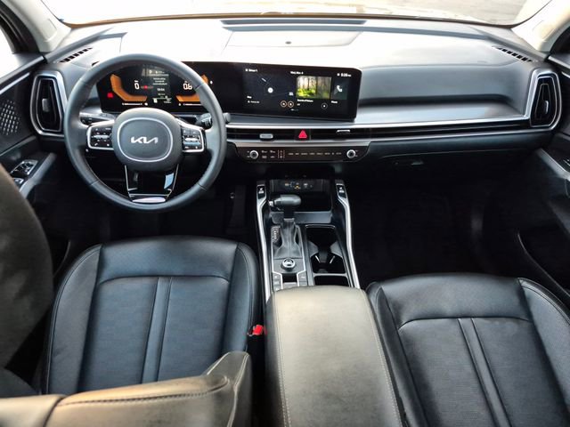 Used 2025 Kia Sorento S w/ Panoramic Sunroof Package image 18