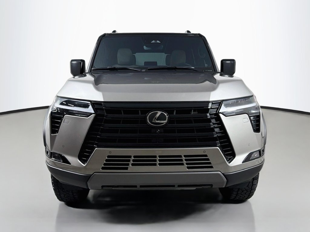Used 2026 Lexus GX 550 w/ Accessory Package (CT) AWD/4WD image 2