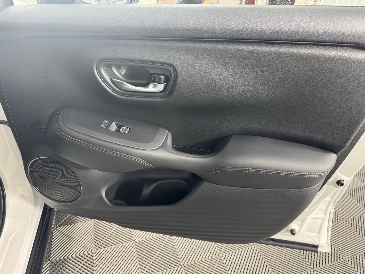 Used 2026 Honda HR-V EX-L image 30