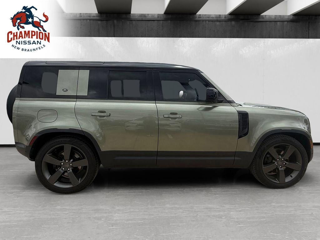 Used 2024 Land Rover Defender 110 SE AWD/4WD image 6