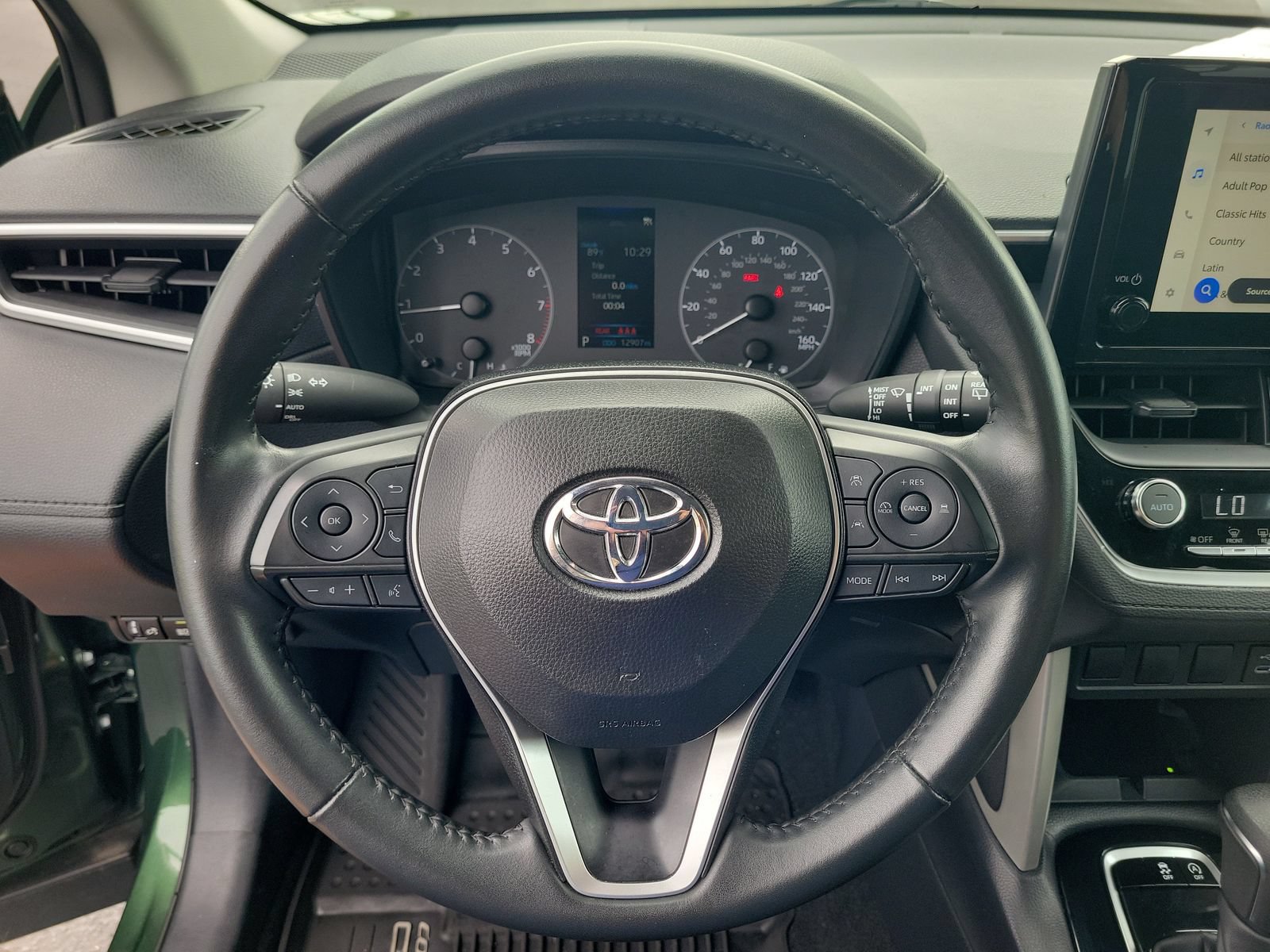 Used 2024 Toyota Corolla Cross LE w/ Moonroof Package AWD/4WD image 18