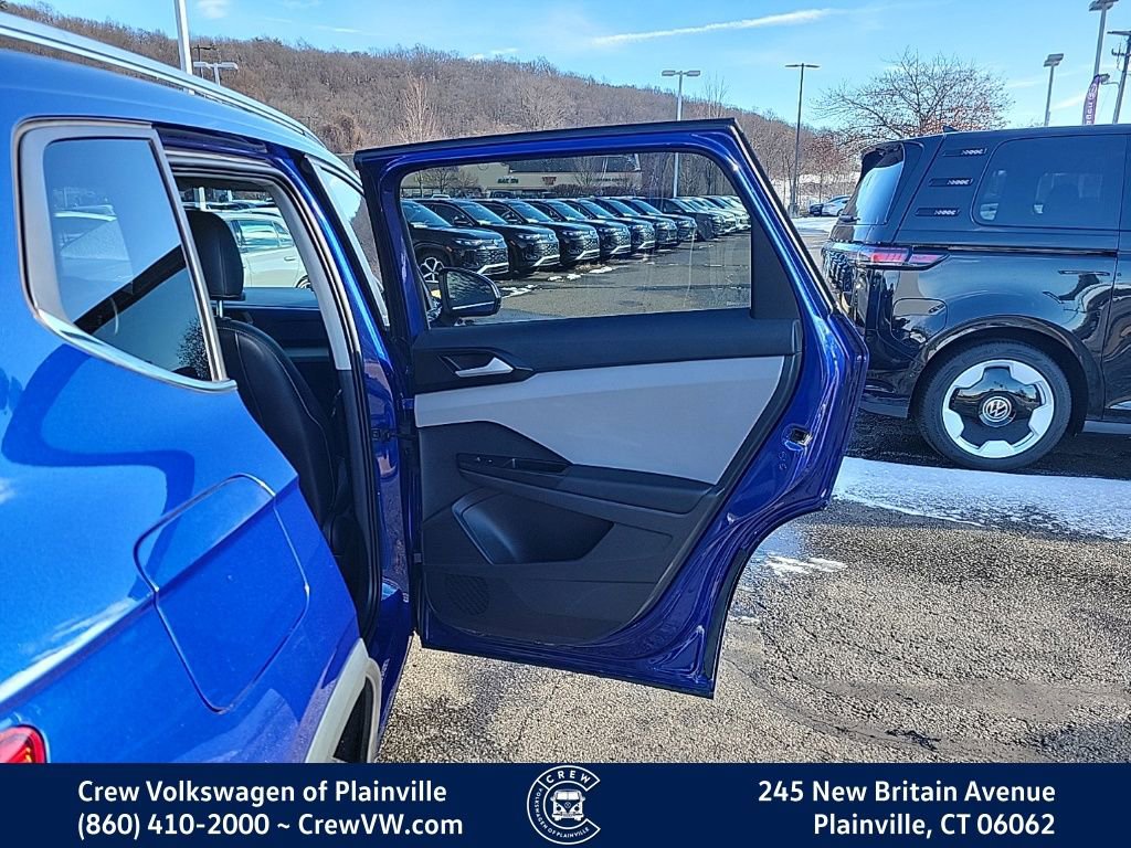 Certified 2022 Volkswagen Taos SE image 46