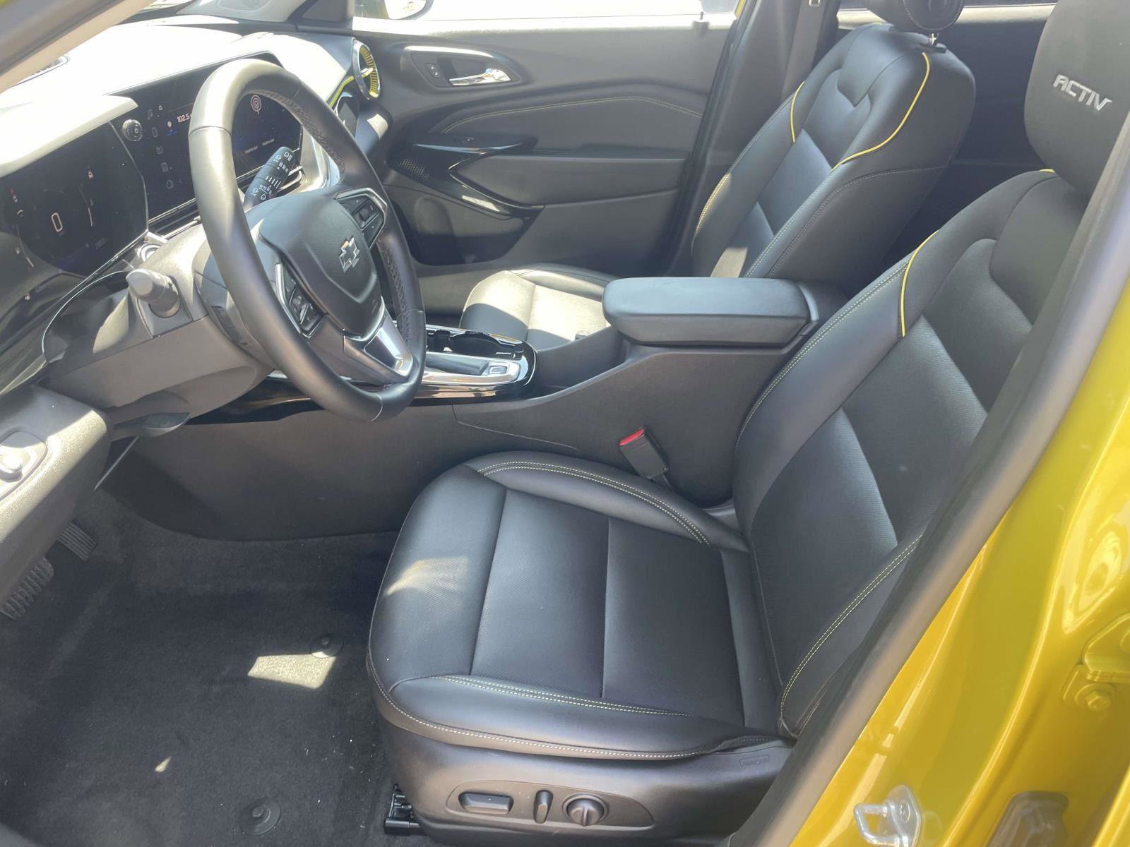 Used 2025 Chevrolet Trax ACTIV w/ Driver Confidence Package image 13