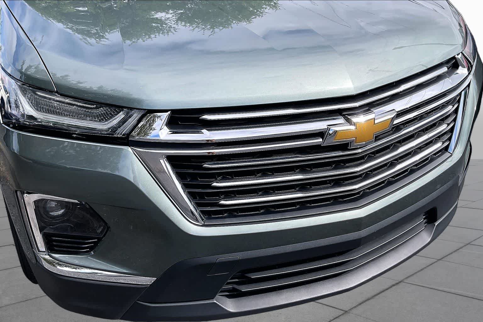 Used 2023 Chevrolet Traverse LT FWD image 30