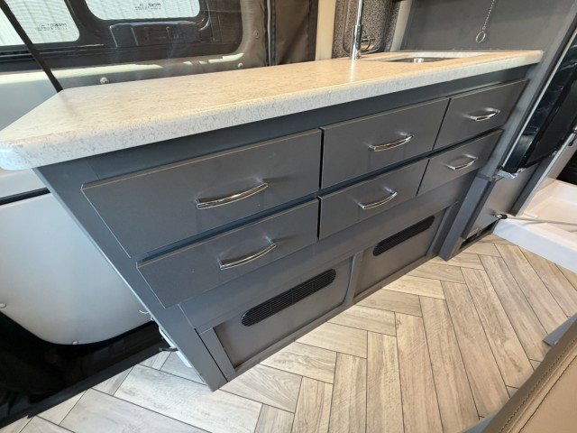 Used 2022 Mercedes-Benz Sprinter 2500 image 54