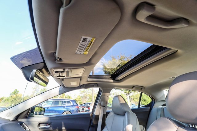 Used 2017 Acura TLX w/ Technology Package image 50