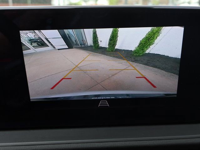 Certified 2025 Buick Envista Sport Touring image 24