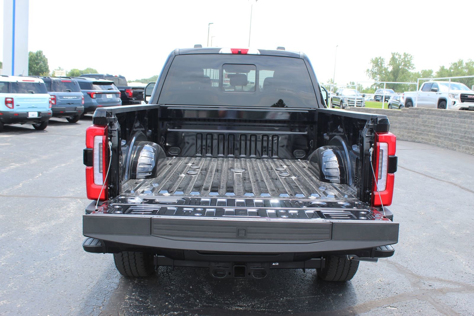 New 2025 Ford F250 Platinum image 5