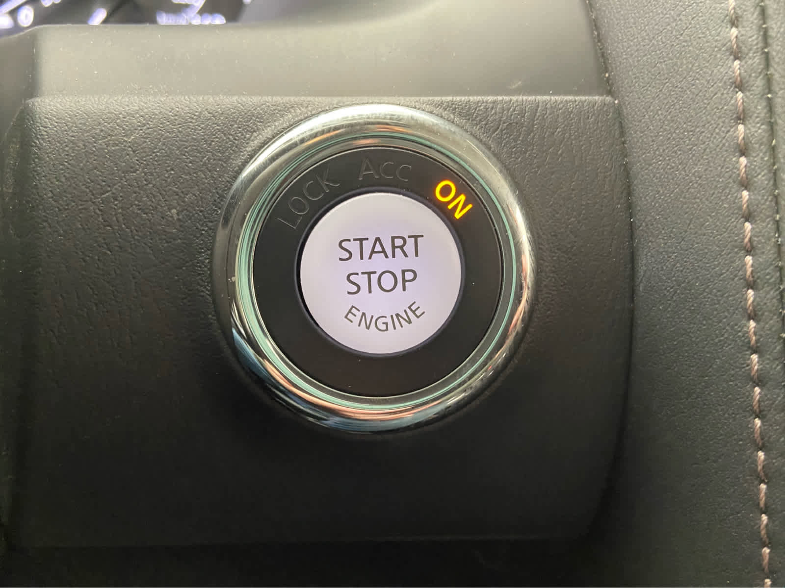 Used 2024 Nissan Armada Platinum w/ Captain's Chairs Package image 46