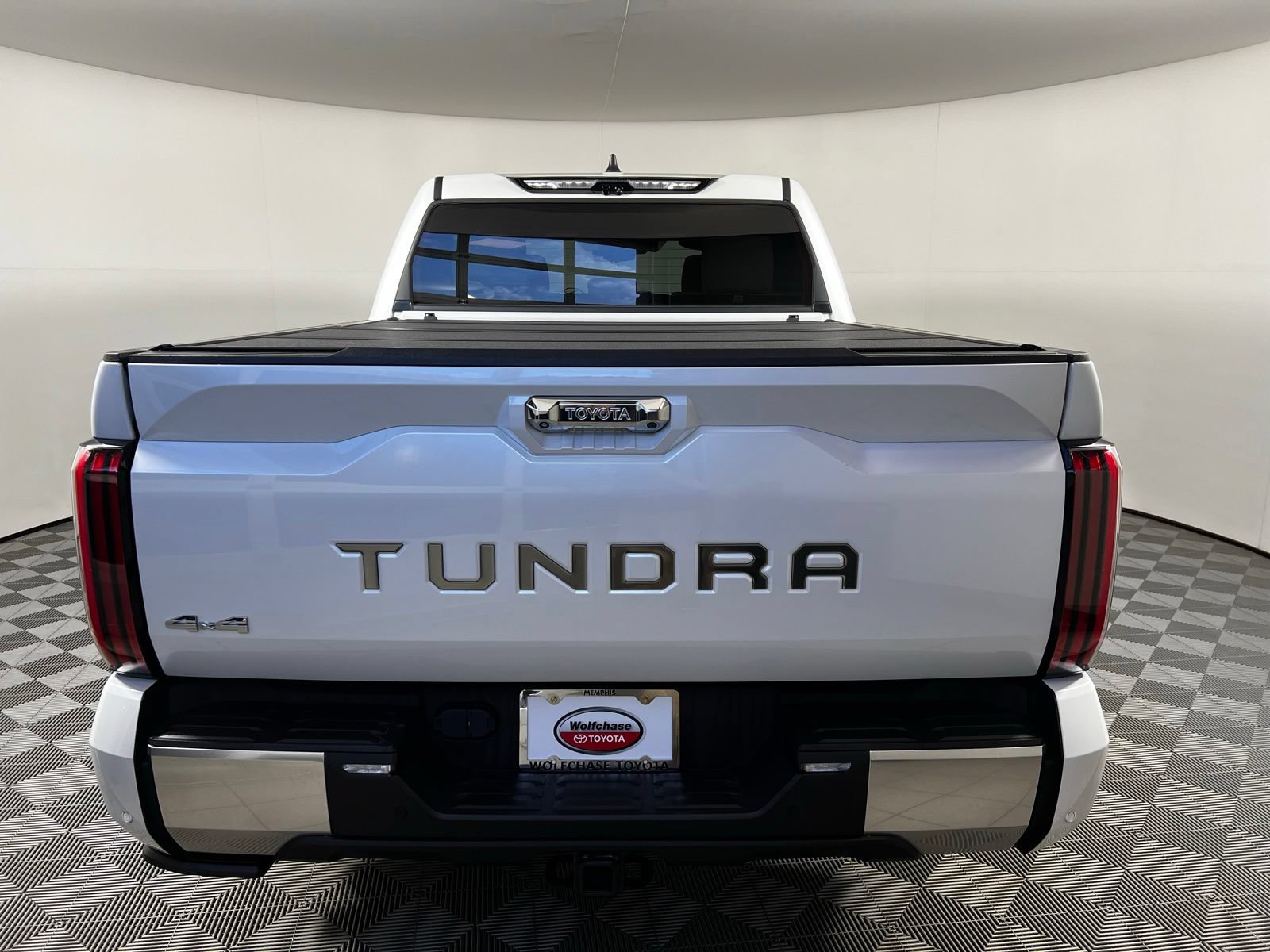 Used 2024 Toyota Tundra Capstone AWD/4WD image 6