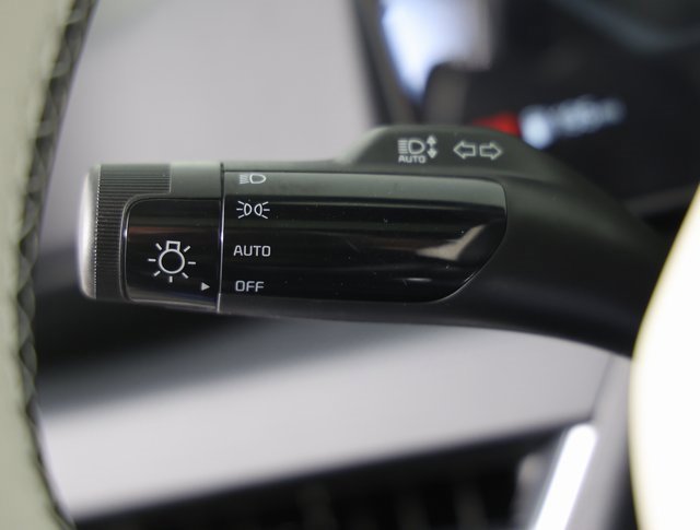 New 2025 Kia K4 GT-Line w/ GT-Line Sunroof Package image 21