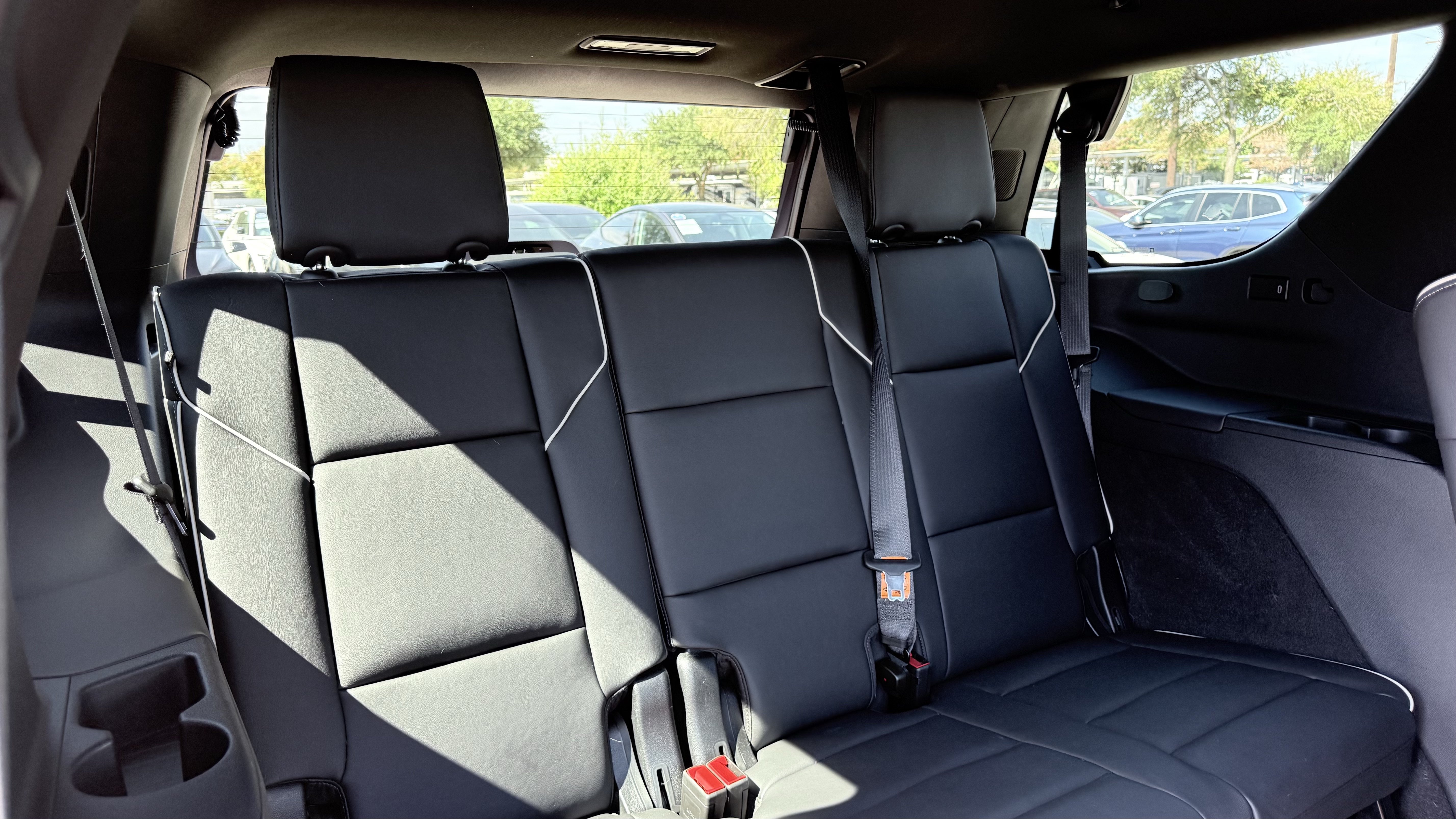 Used 2024 Cadillac Escalade Premium Luxury w/ Performance Package AWD/4WD image 56