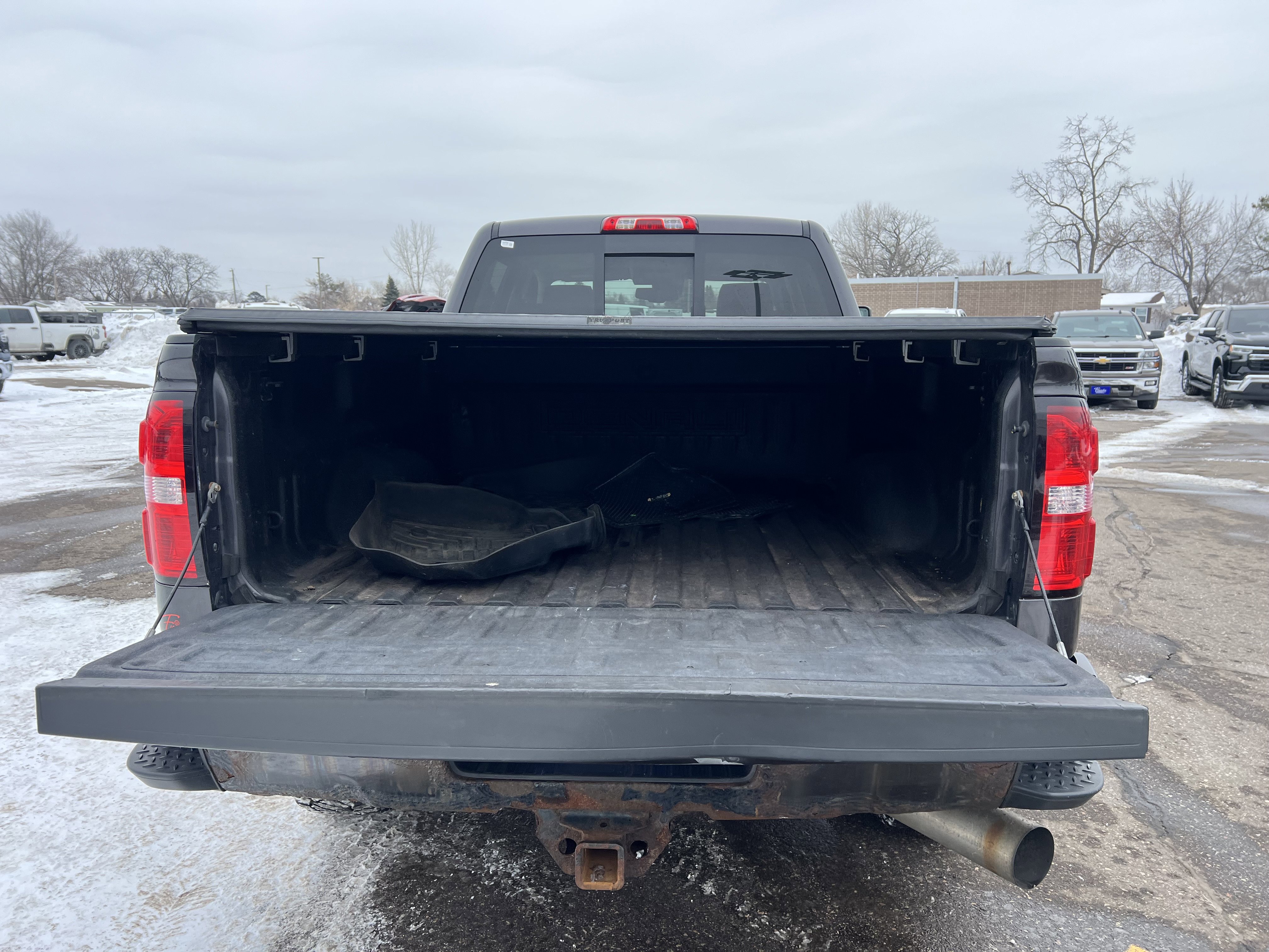 Used 2015 GMC Sierra 3500 Denali w/ Duramax Plus Package image 11