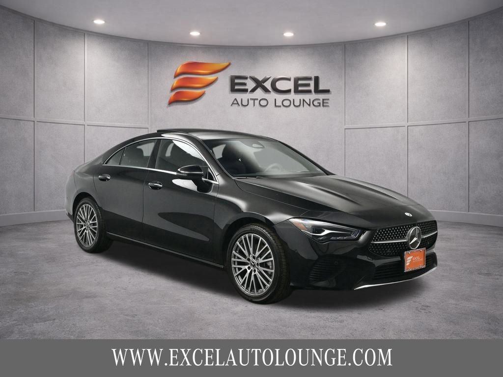 Used 2025 Mercedes-Benz CLA 250 4MATIC image 11