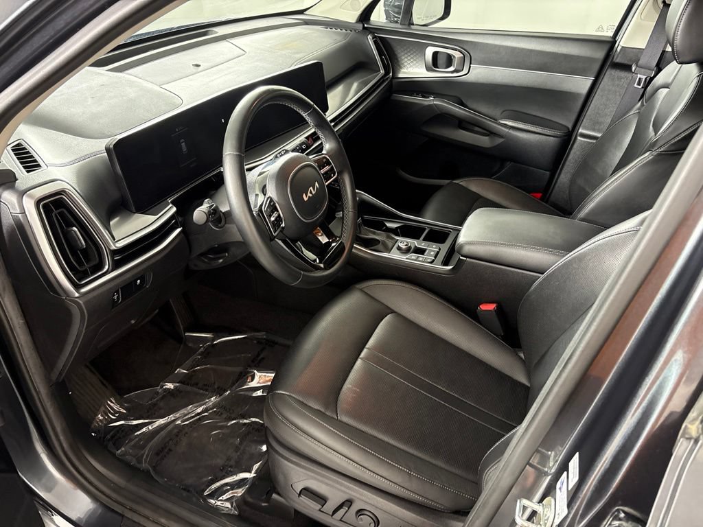 Used 2024 Kia Sorento S FWD image 26
