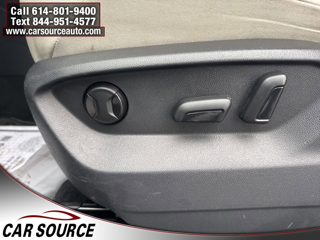 Used 2020 Volkswagen Tiguan SE R-Line image 17