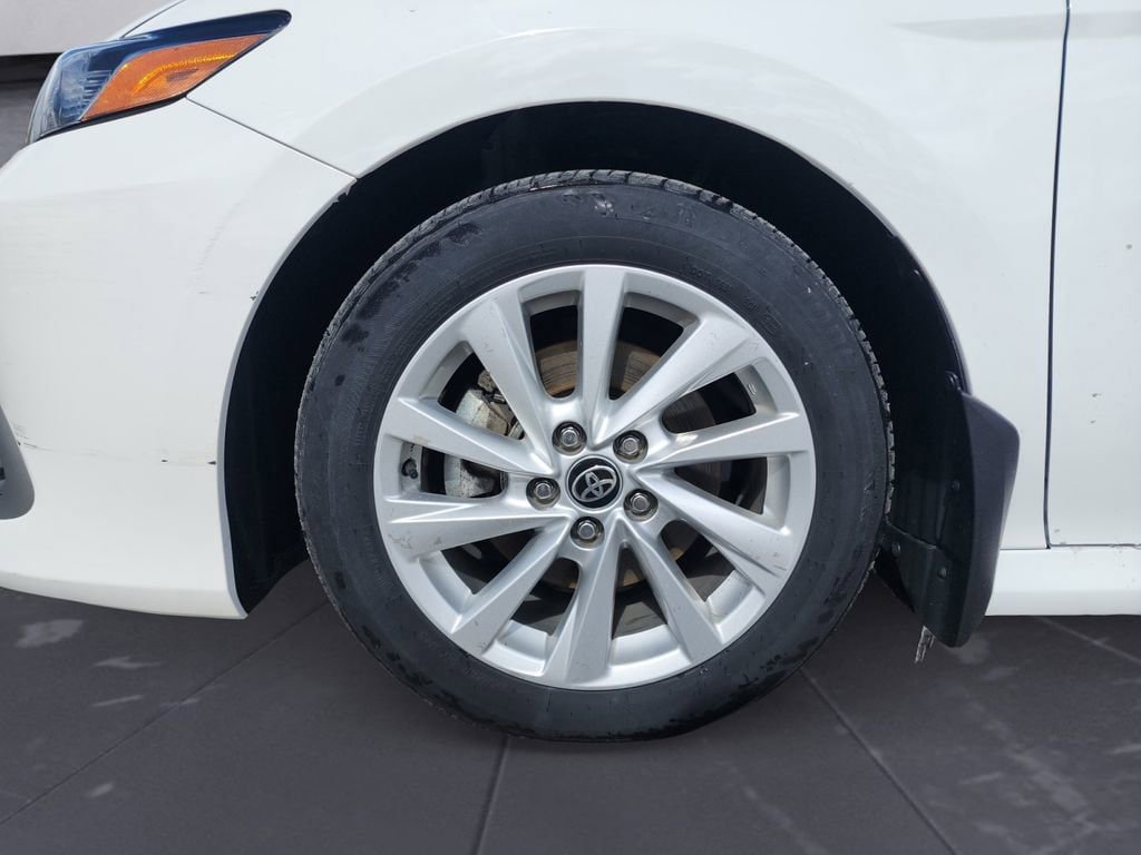 Used 2024 Toyota Camry LE FWD image 15