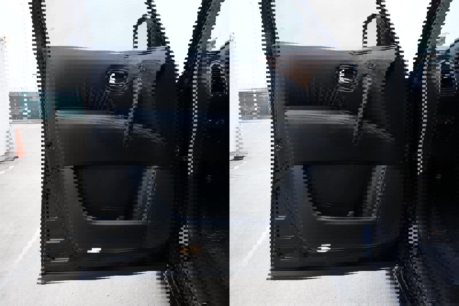 Used 2015 INFINITI QX80 Luxe w/ 22" Wheel Package image 18