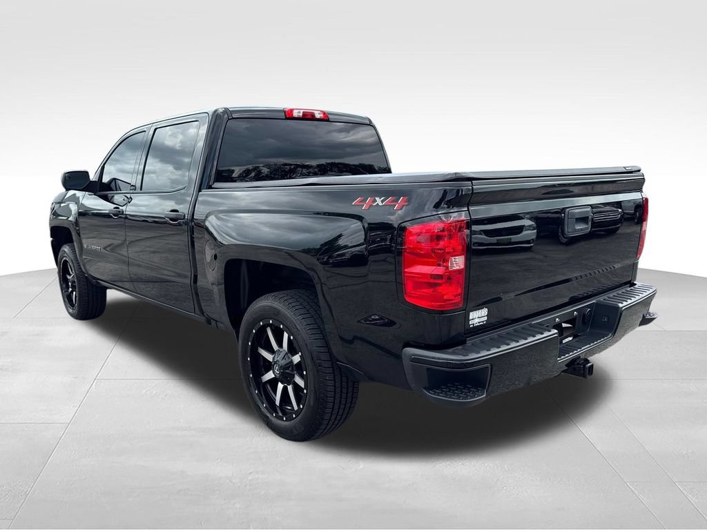 Used 2018 Chevrolet Silverado 1500 Custom w/ Custom Value Package AWD/4WD image 7